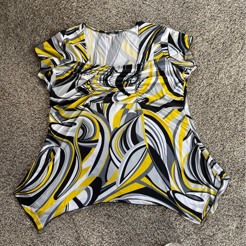 Dynamite Yellow and Black Swirl Blouse